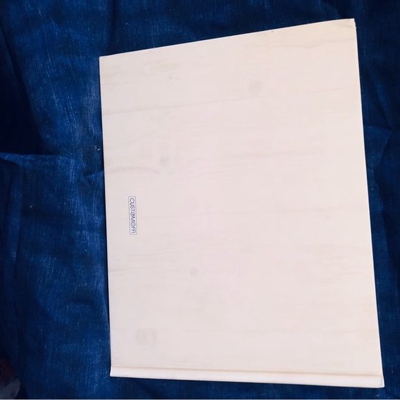 Elegant Guest Book with Leaf Design - Picture 4 of 8